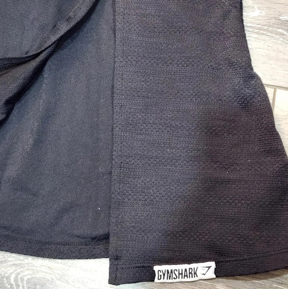 Gymshark black tank top with slit in the front Size small - Picture 6 of 6